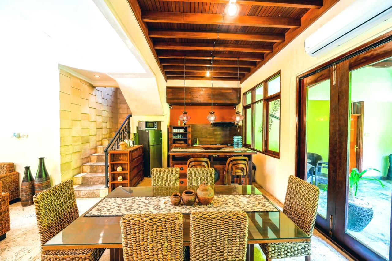 De Cinta Villa - Kuta - 5 Bedrooms - Heart Of Kuta Dış mekan fotoğraf