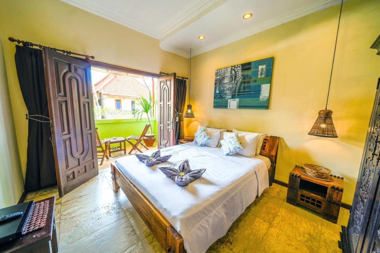 De Cinta Villa - Kuta - 5 Bedrooms - Heart Of Kuta Dış mekan fotoğraf