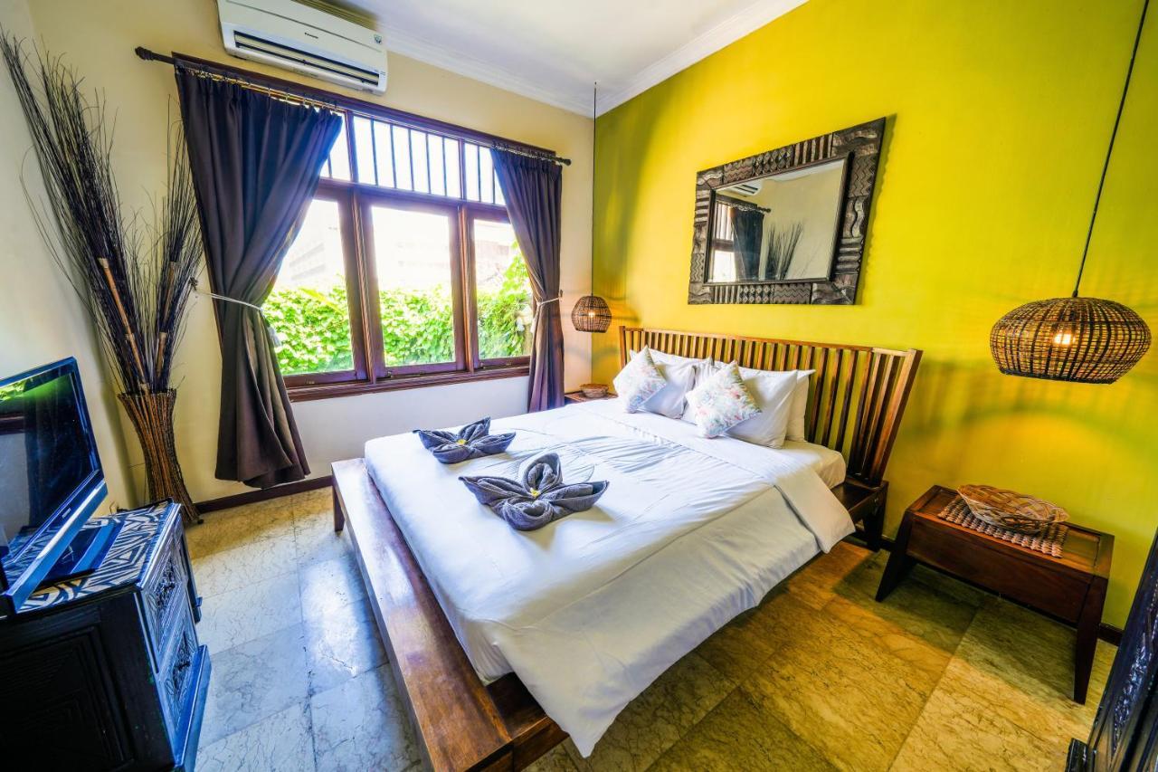 De Cinta Villa - Kuta - 5 Bedrooms - Heart Of Kuta Dış mekan fotoğraf